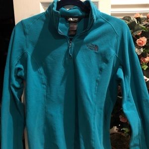 North face pullover